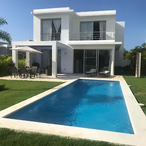 Villa Real Playa Nueva Romana